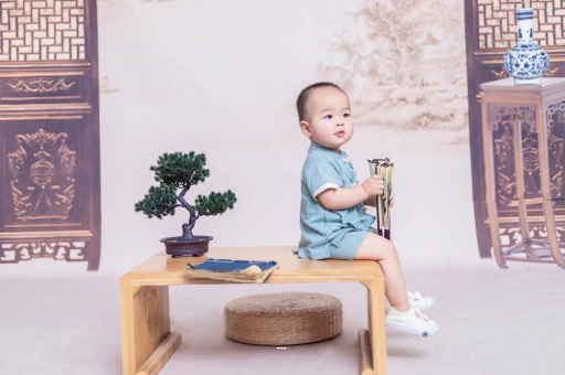 南漳宝宝多久开始攒肚